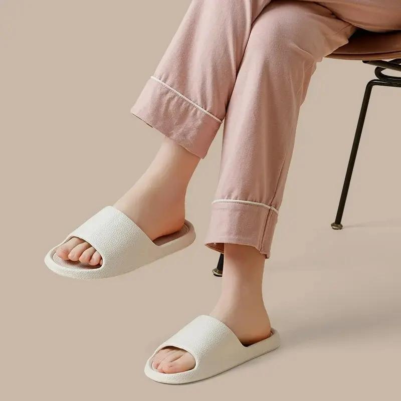Fashion EVA Men Sandals Flip Flops Man Slippers Solid Color Simple Non-slip Soft Sole Comfortable Shower Slippers Outdoorf Couple Shoes