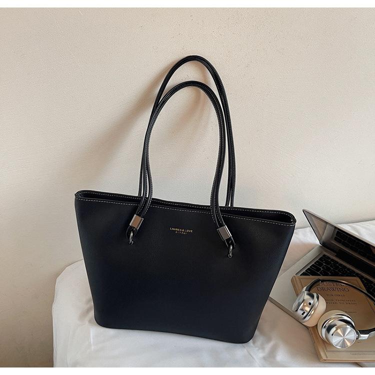 

Fashion bag women 2025 new trendy with simple tote bag large capacity shoulder commuter bag bridesmaid bag