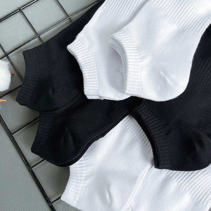 Men's & Women's Ankle Boat Socks: Black & White, Solid-Color, Odor-Resistant, Versatile, Thin Sports Socks for Spring/Summer