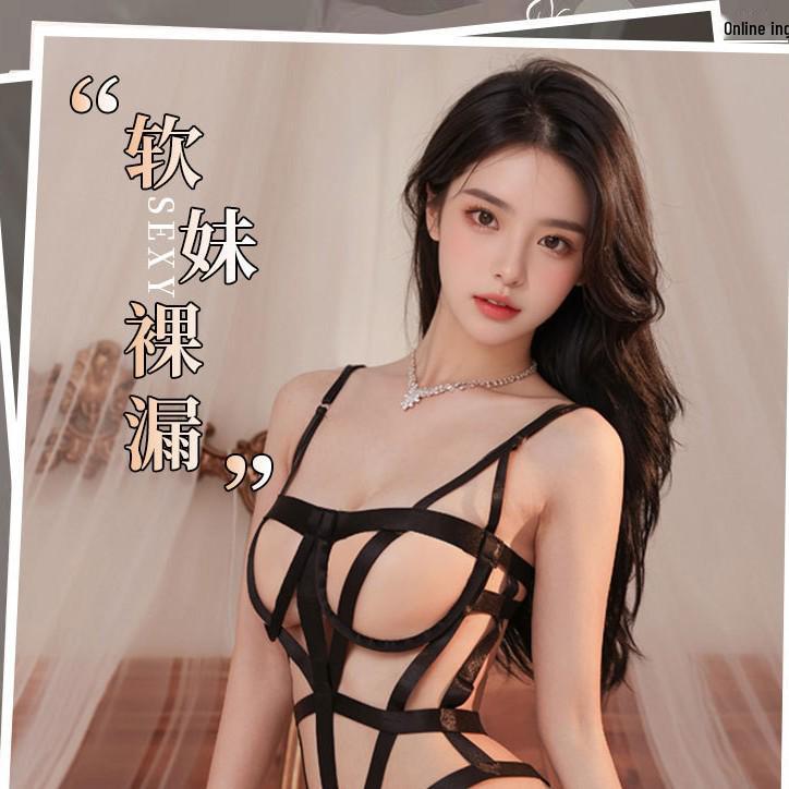 Versatile Bondage-Inspired Lingerie: Tight-Fitting, Outdoor-Friendly, Revealing Costume