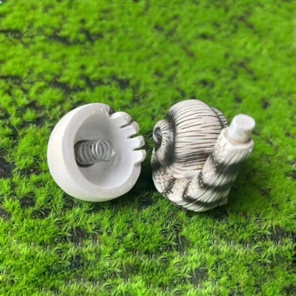 1pc- Halloween Shaking Skull Snail Decoration