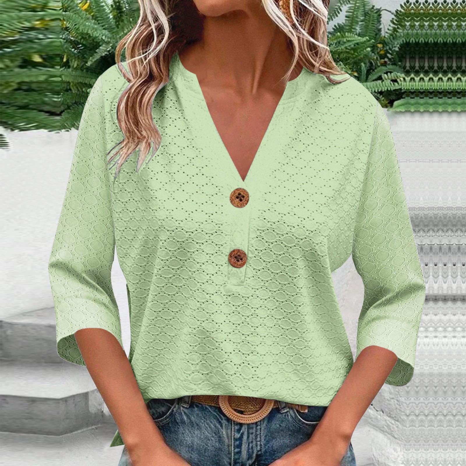 Women s Fashionable Loose-Fit Button-Down V-Neck Three-Quarter Sleeve Casual Top S