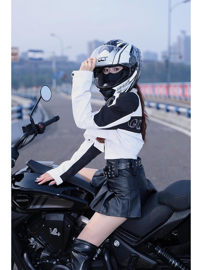 In-Stock Full-Face Double Lens Motorcycle Helmet - Retro Design for Men & Women, Ideal for Street Bikes & Scooters