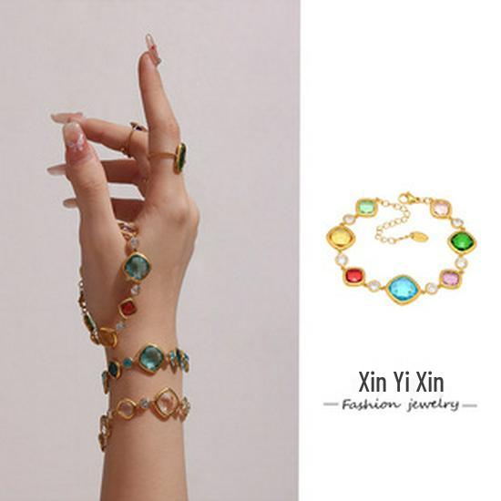 European & American Fashionable Retro Rose Texture Ring, Women's 18K Gold-Plated Titanium Steel Index Finger Jewelry.