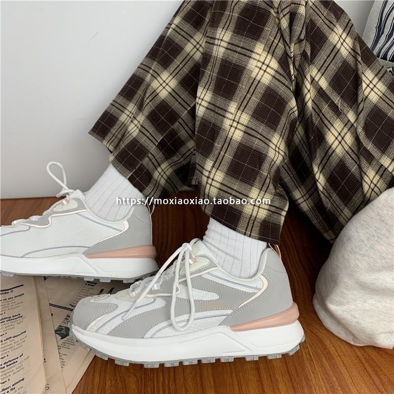 

2024 Мужские и женские трендовые баскетбольные кроссовки на воздушной подушке с амортизацией и высококачественная спортивная обувь для бега 40