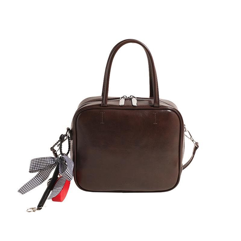 

Женская сумочка Новая маленькая квадратная сумка Многофункциональная на плечо Мессенджер no pendant