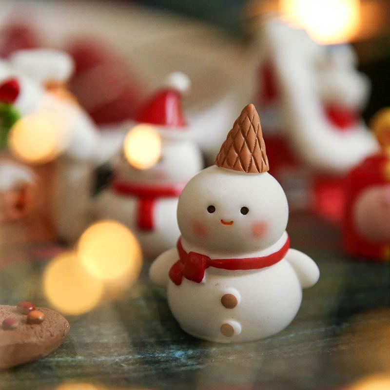 Mini Świąteczna Ozdoba Biurkowa Bałwan Renifer Bałwan Figurki Żywiczne Mikro Krajobraz Navidad Xmas Wystrój Noworoczny