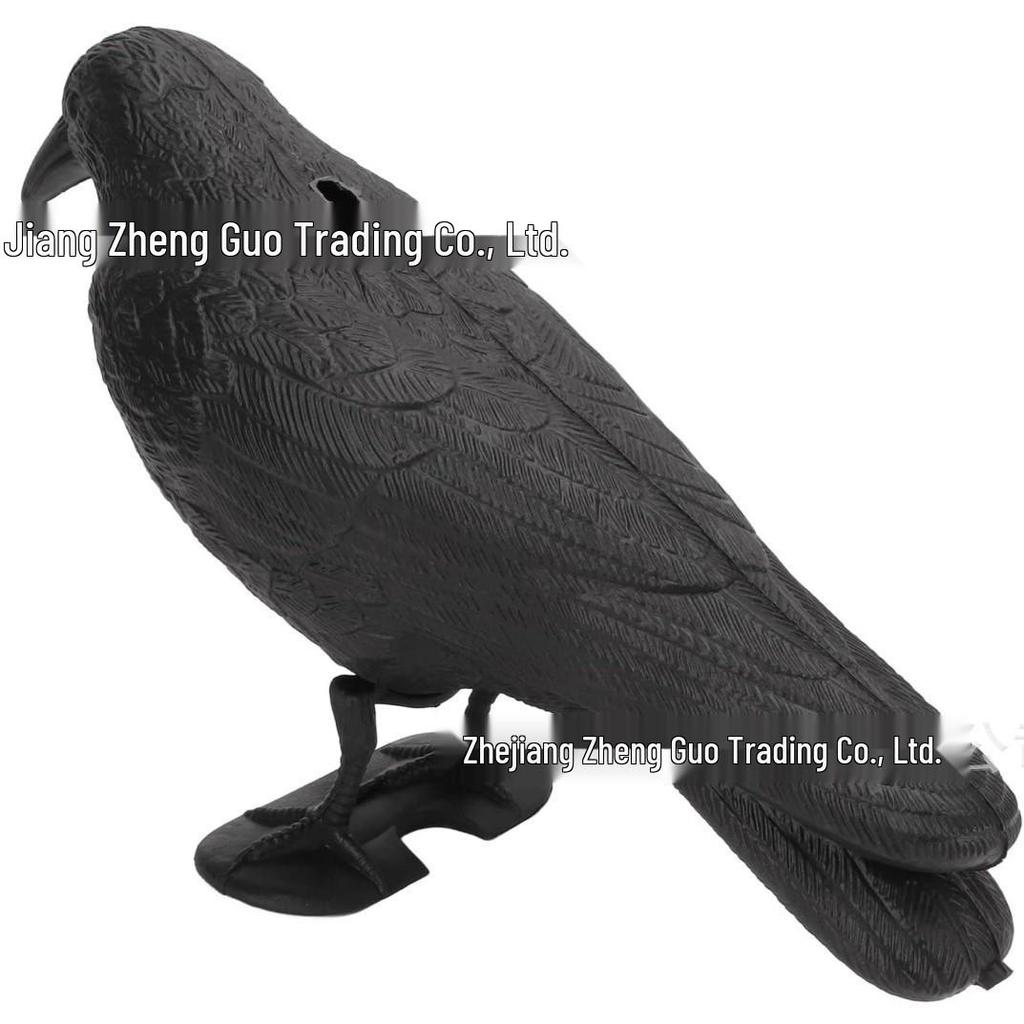 Magpie Flying Bird Plastic Ornament - Outdoor Garden Courtyard Decoy and Bird Repellent