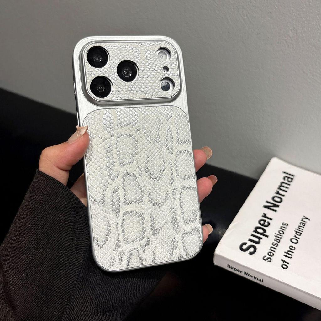 Corning Crocodile Skin Veneer Case for iPhone 17/16 Pro Max