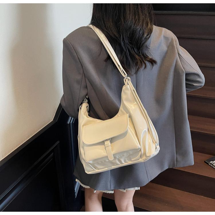 Soft Leather Tote Bag for Women 2026 Minimalist Style Large Capacity Commuter Shoulder Crossbody Bag