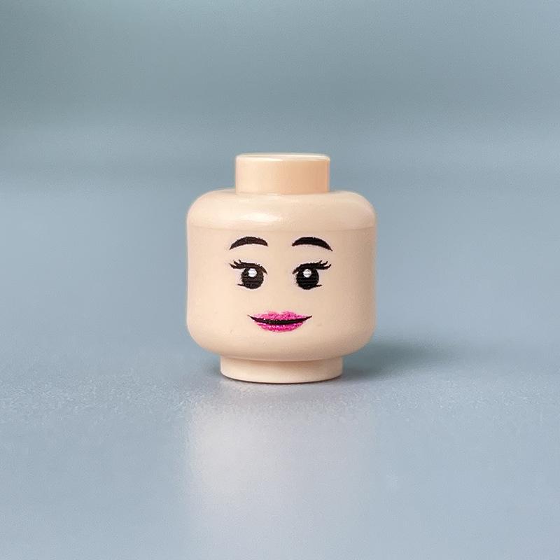 Building Block Minifigure Heads Set – Facial Expressions in Yellow