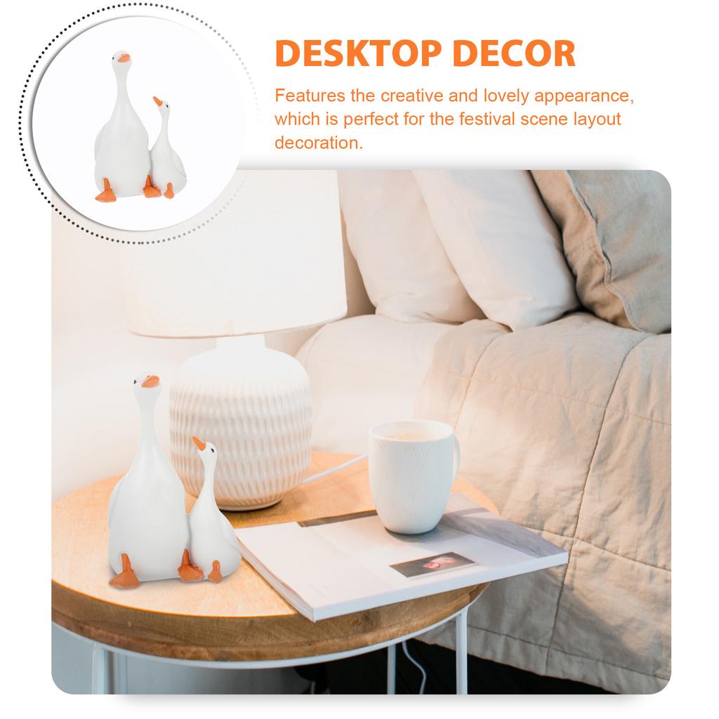 1Set Desktop Decor Resin Duck Shaped Lovely Resin Craft Ornament Home Office Desktop Statue Decoration Scene Layout