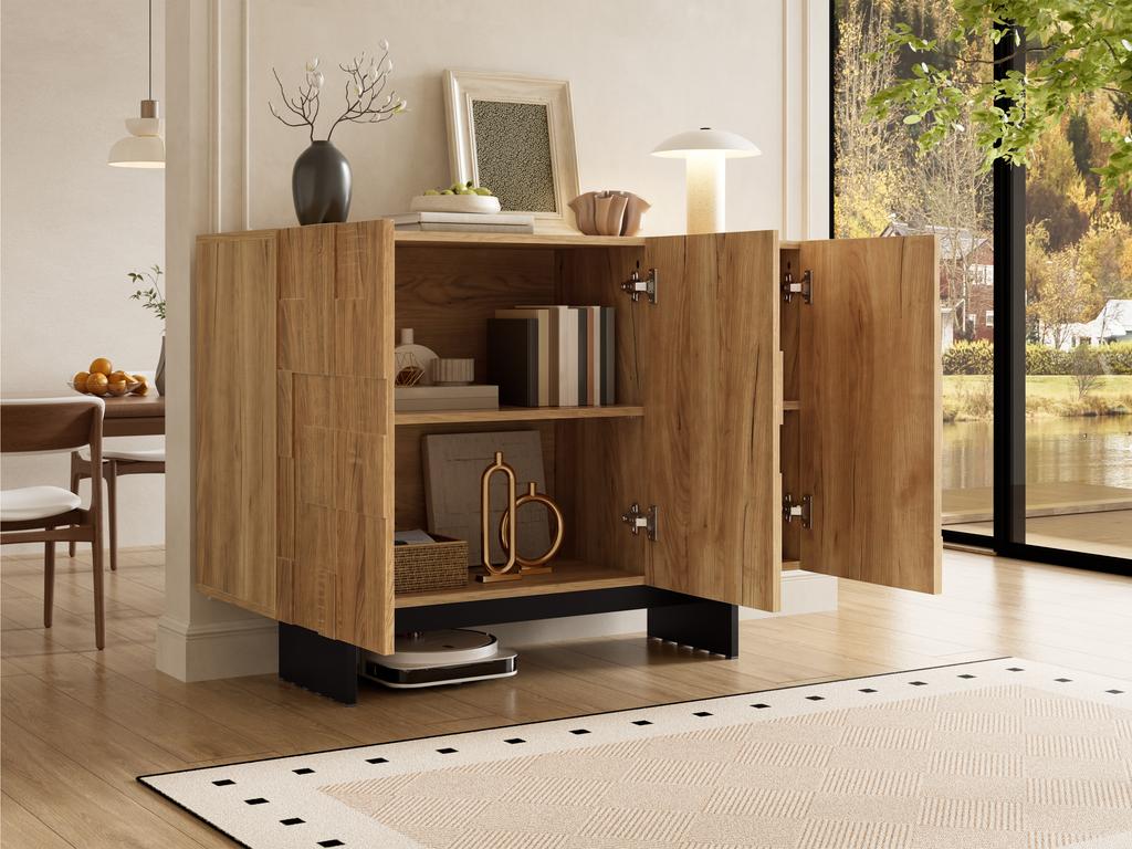 Credenza Moderna Francese con Frontale Strutturato Geometrico, 3 Ante e Ripiani Regolabili, Aspetto Legno Naturale + Nero, 105 × 33.5 × 76 cm.