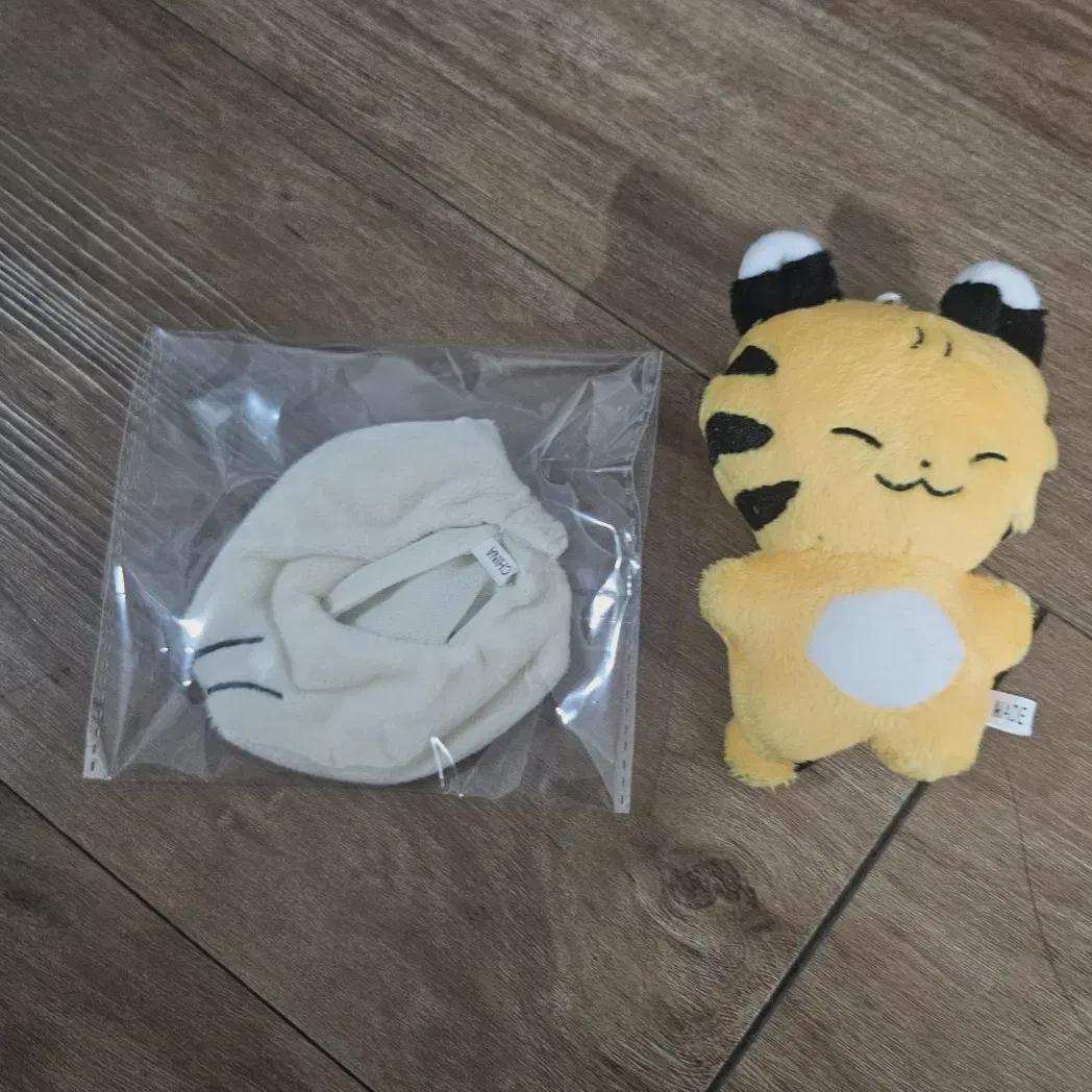 

Seventeen Hoshi Doll Pure Bread