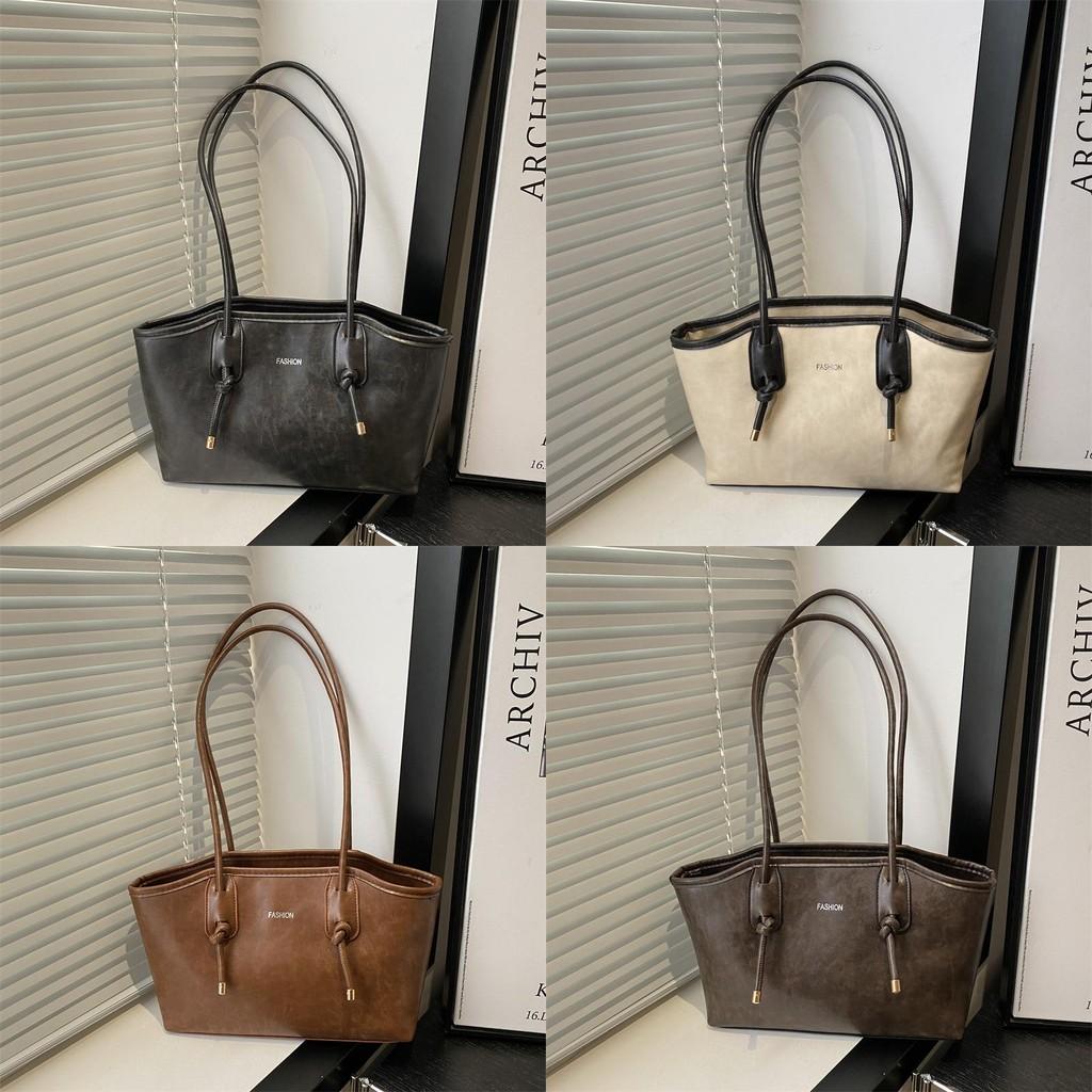 Luxurious Vintage Style Large Capacity Pu Tote Bag For Women Ideal For Commuting