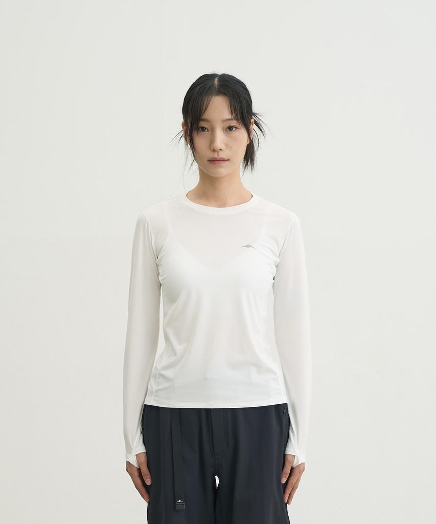 Goyoweeo W Logo Long Sleeve (White)