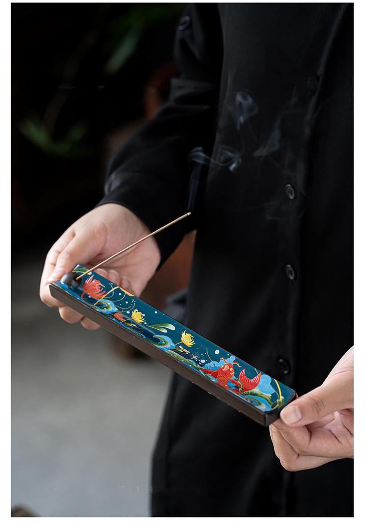 Enamel Ceramic Incense Holder: Antique Style Cloisonné Sandalwood Burner for Tea Ceremony and Home Decor.