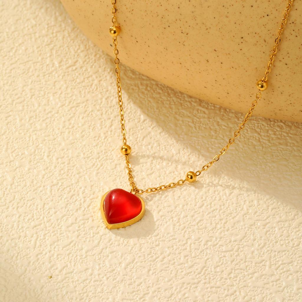 Fashion Heart-Shaped Pendant Necklace for Women,Stainless Steel Bead Chain Red Resin Necklaces,Gold Color Jewelry Gifts