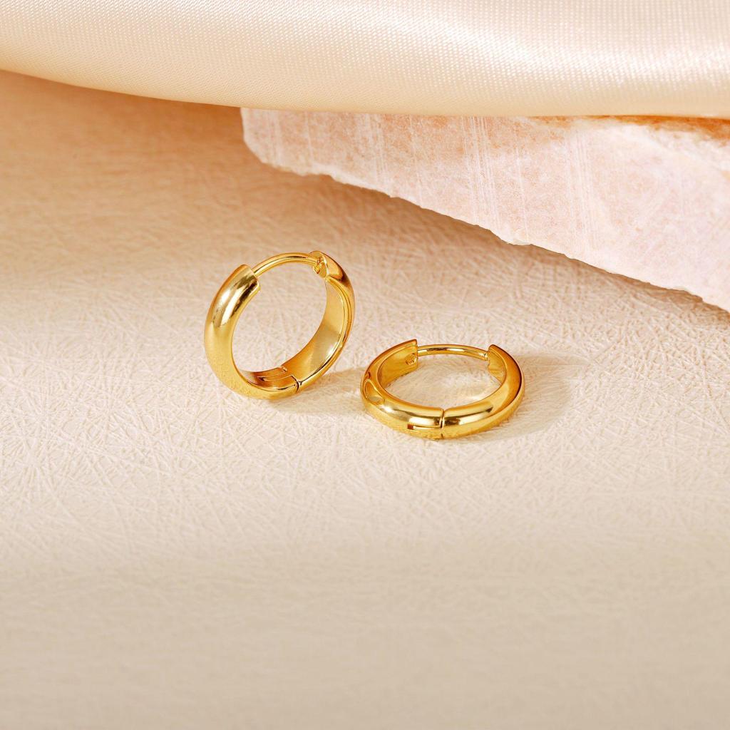 Orecchini semplici in acciaio al titanio in stile coreano: Gioielli Trendy, Unici e alla Moda.