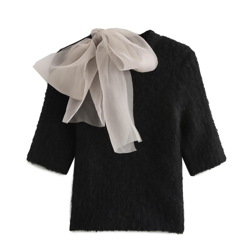 2024 Winter Women's European & American Style Fashion: Transparent Hard Yarn Bow Brooch Knit Top