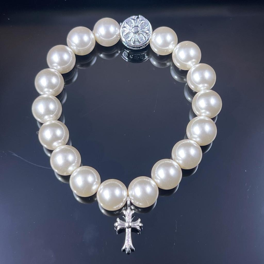 Krowia Cross Pearl Bracelet Necklace: Women's High-End Clavicle Chain with Cross-Border Charm.