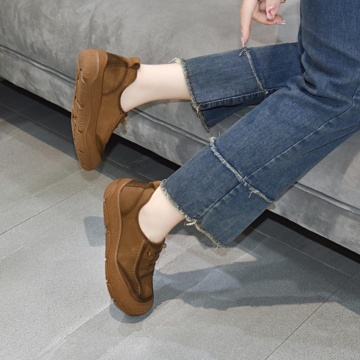 Round head women s autumn retro one-pedal comfortable flat shoes matte cowhide 35 9829₽