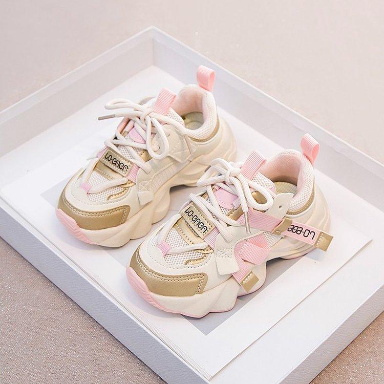 

Весна 2025 новая детская обувь папины кроссовки одноклассницы девочки легкая увеличивающая рост спортивная обувь простая повседневная модная обувь для бега 31 to 37 yards whole hand 7 pairs starting