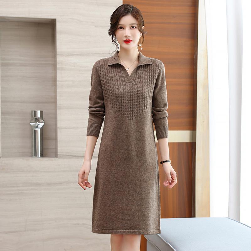 

Осень и зима новый средней длины и длинный выше колена свободный скрыть живот внутреннее платье женский отложной воротник вязаный базовый свитер юбка One size
