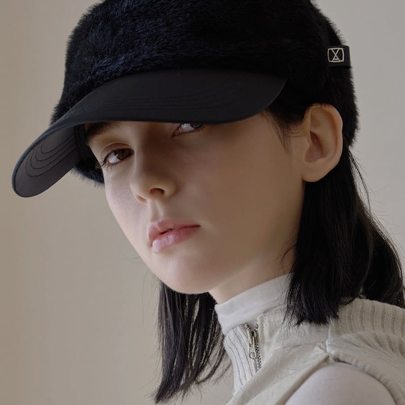 

VARZAR VA Square Fly Label Fur Bellboy Cap_2 colors 1195_Black