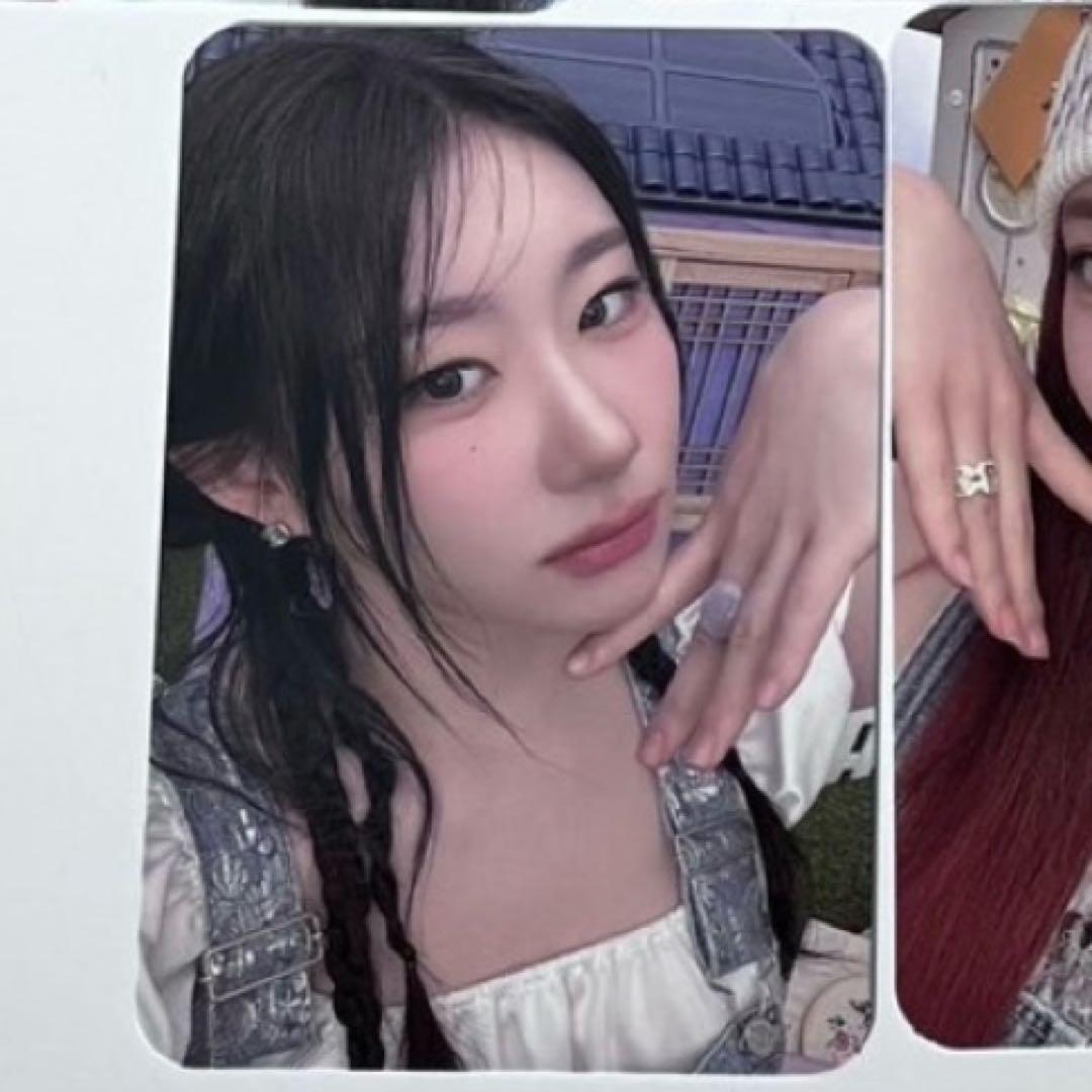 

[USED] itzy Chaeryun GOLD Twinzy Pop-Up Bracelet Trading Card