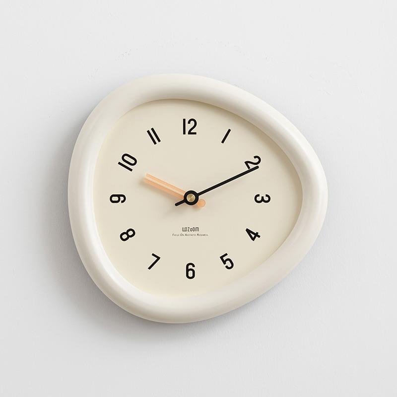 Art Creative Wall Clock Living Room Modern Aesthetic Fashion Design Accessories Clock Wall Interior Reloj De Pared Decoration