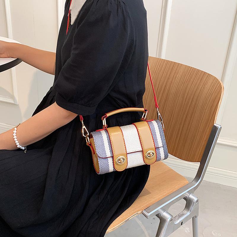 New Fashion Retro High Texture Shoulder Messenger Bag