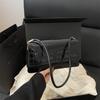 Simple stone pattern shoulder bag, fashionable solid color bright pattern bag, women's commuting convenience, portable small square bag