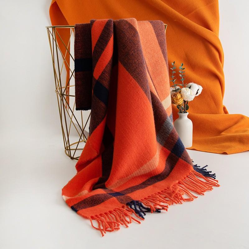 Faux Cashmere Scarf with Plaid Pattern, Thick and Warm, Long Length, Perfect for Autumn and Winter Seasons.