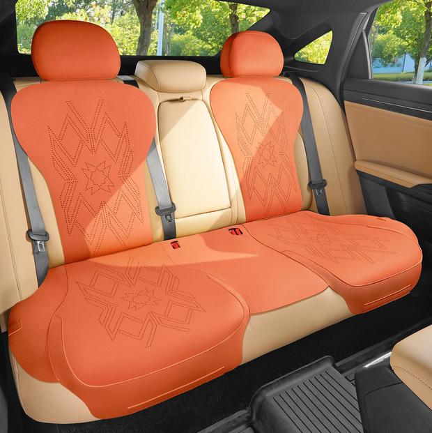 Geely Galaxy L6 Suede Car Seat Cushion: Comfortable, All-Season Saddle Pad Cover