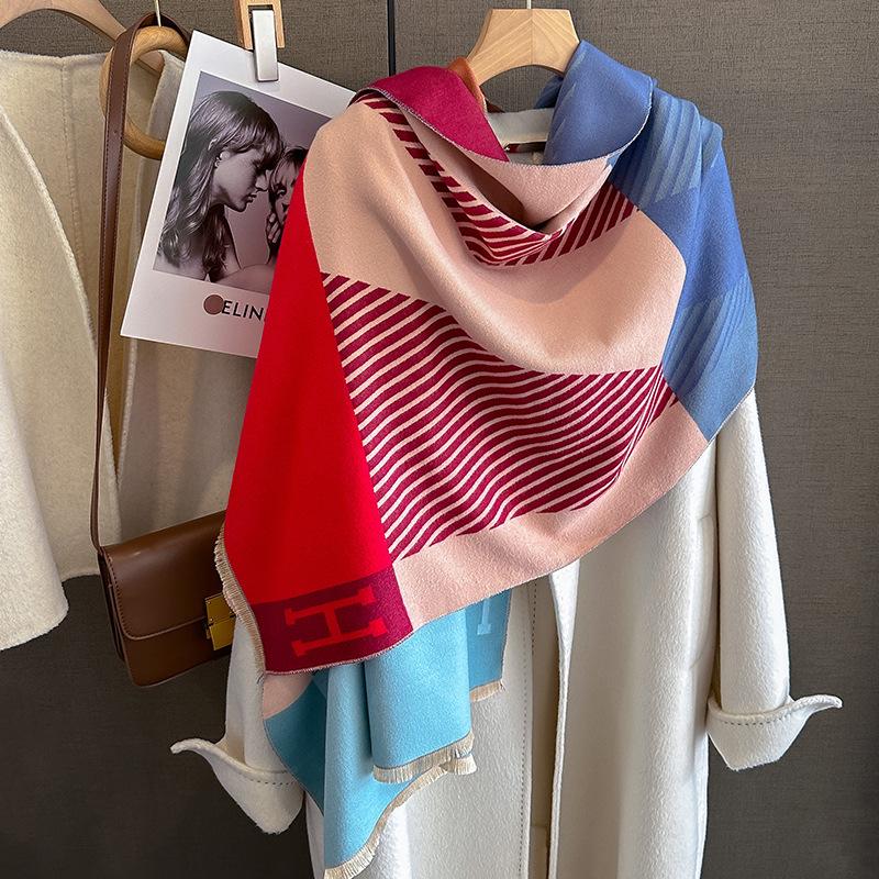 

Новый ретро-модный искусственный кашемировый шарф для женщин зимой, утолщенный и теплый для шеи, шаль двойного назначения снаружи 65*185cm