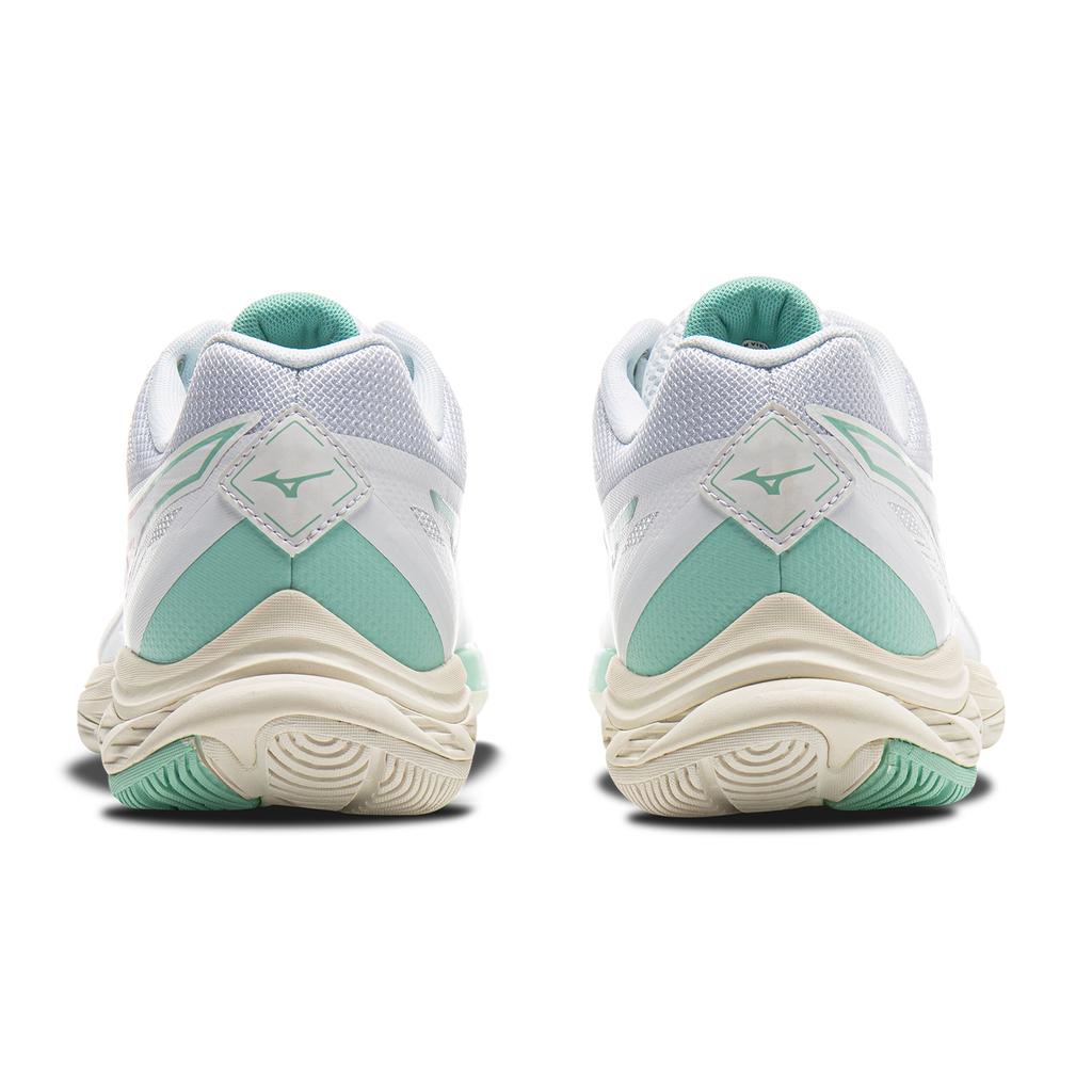 Mizuno Wave Fang 2 Low-Top