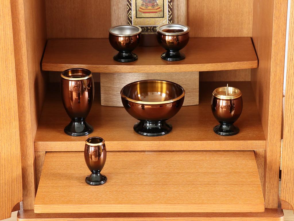 Modern Buddhist Altar Set "Ryusei" Oak Brown, 6-piece Set, 3.0 Inches, Brass