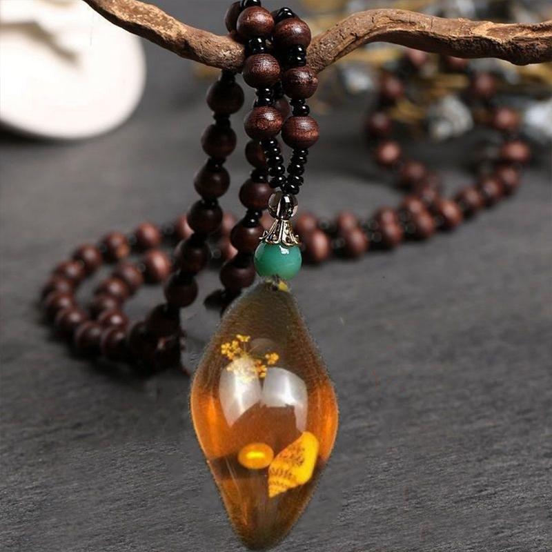 Retro Amber Pendant Necklace For Men And Women Long Pendant Sweater Chain Mother's Day Gift