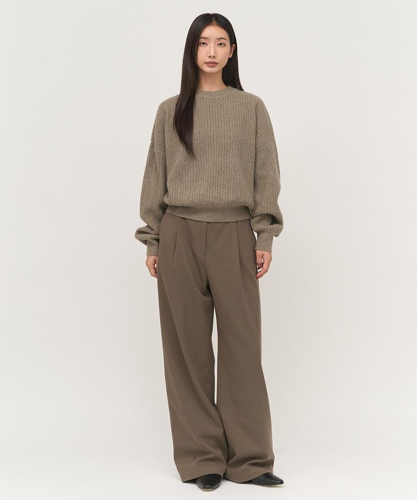 Leopeusaideuhwaiteulabel Classic Crewneck Knit Oatmeal