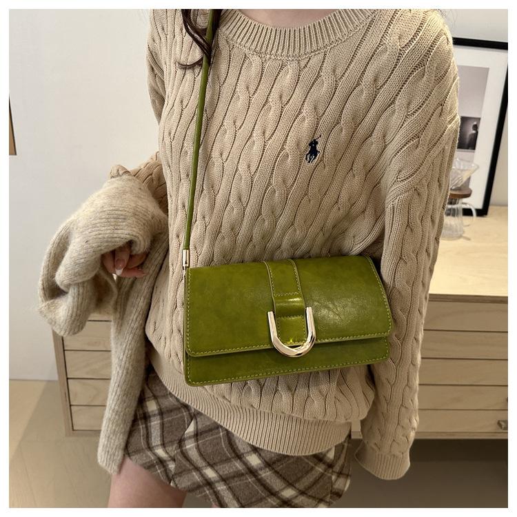 Women's small bags Fashion handbags Winter texture Foreign style messenger bags Commuter small square bags
