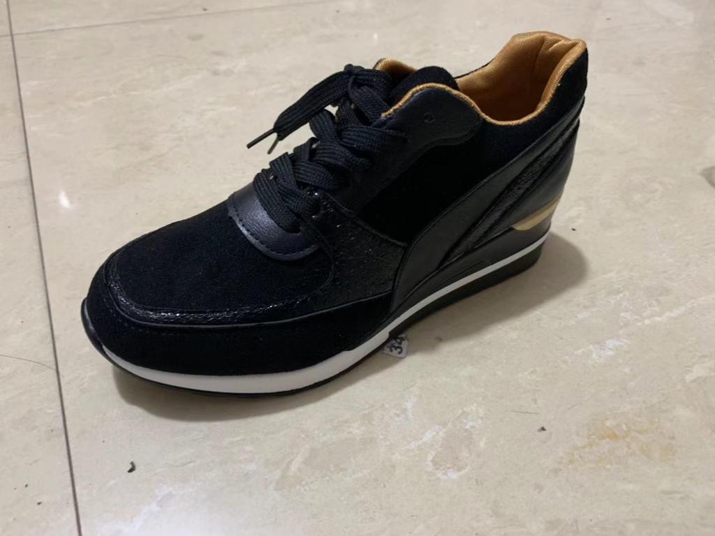 2024 Autumn/Winter Women's Thick-Soled Sneakers: Color-Matched, Sequined, Breathable Sports Shoes with Wedge Heels
