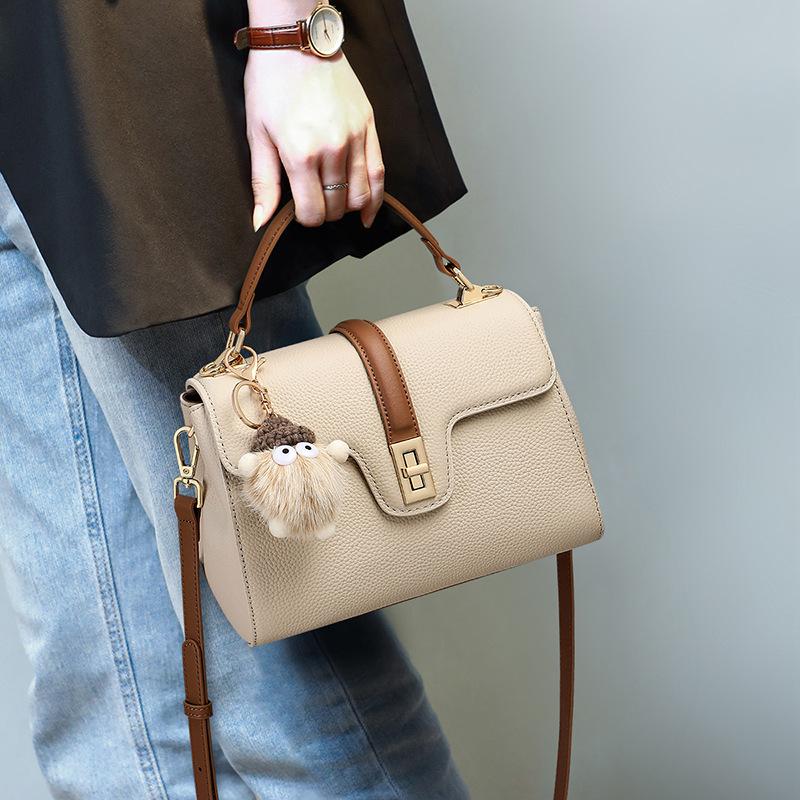 

Bags New leather messenger bags High-end light luxury commuter handbags One-shoulder women s bags