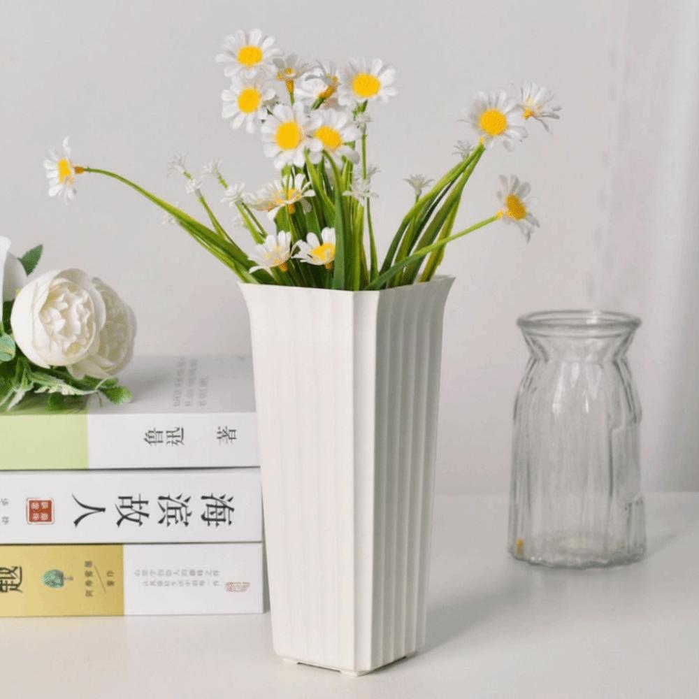 Black White Flower Vase Plastic Nordic Style Decorative Vase Vertical Stripes Design Desktop Decor Ornament Flower Arrangement