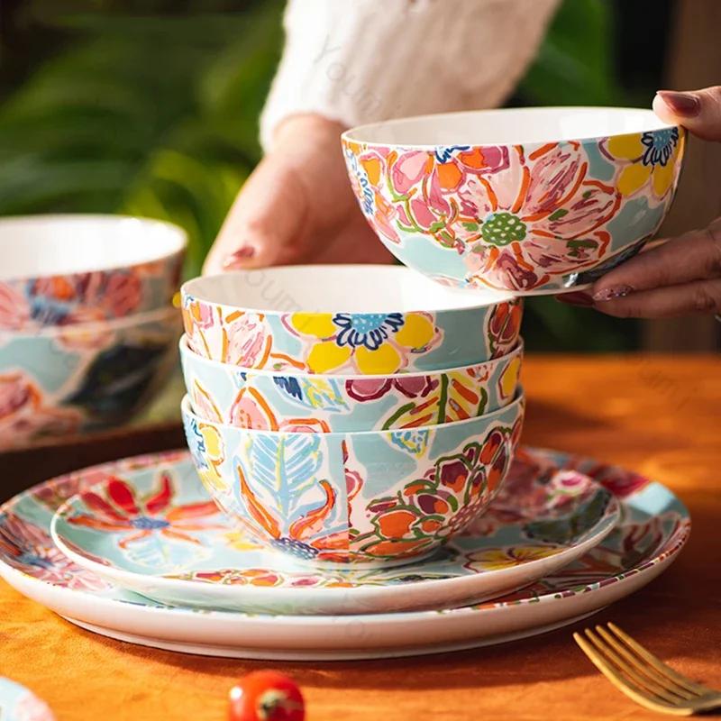 Piatti in Ceramica con Fiori Creativi Piatto da Bistecca per Ristoranti di Lusso Ciotole Deliziose per Ramen per la Casa Stoviglie Rotonde Raffinate
