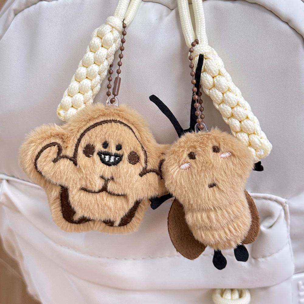 Cartoon Cockroach Plush Keychain Ornament - Cute DIY Bag Decoration with Beaded Chain