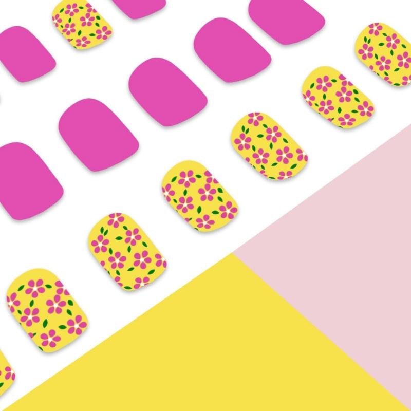 Square Press On Nail Flower Fake Nail Glues On Nail Artificial Acrylic Nail 12 Size 24pcs Stick On Nail for Women Girls