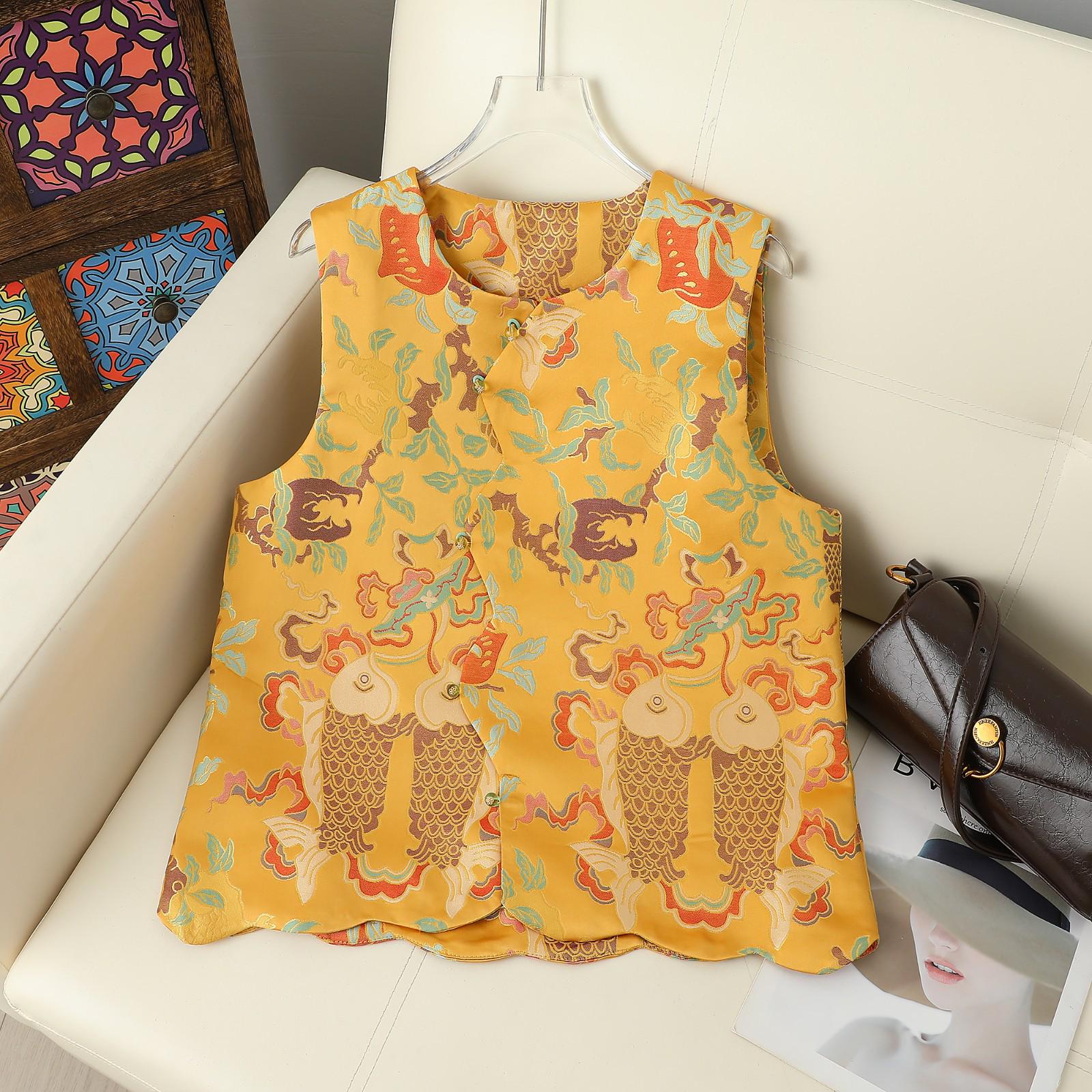 2026 Jacquard Frog Button Vest: Retro Chinese Style, Stand Collar, Spring Outerwear L