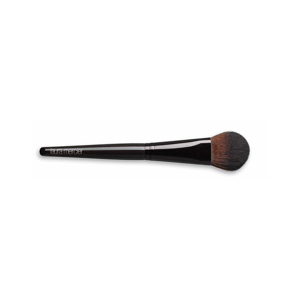 Cheek color brush