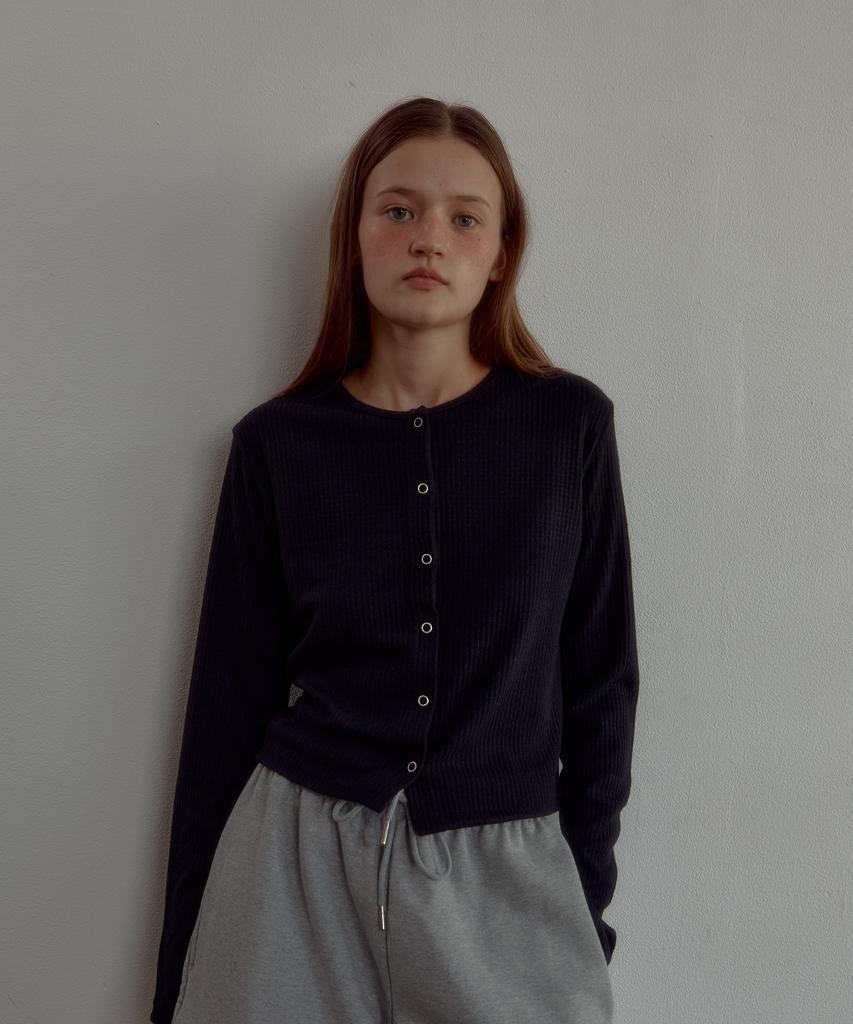 Leterie Basic Button Round Cardigan_Black